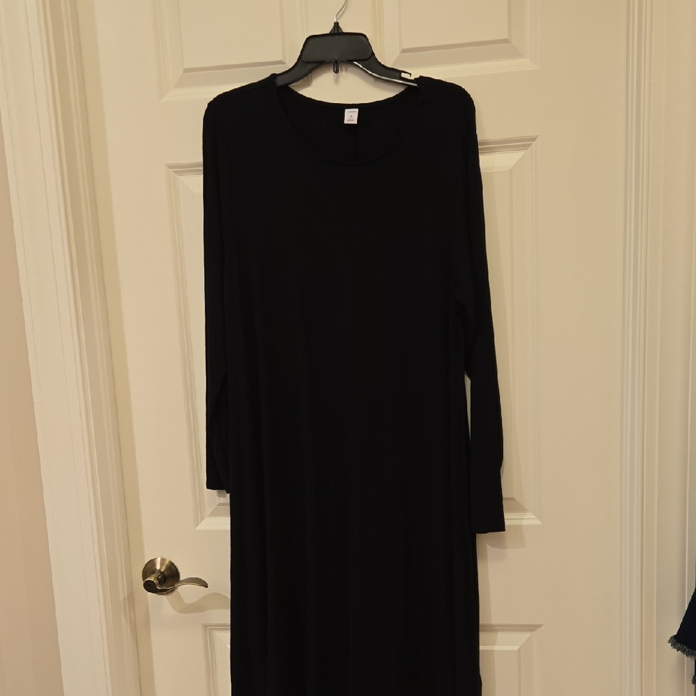 Old Navy Black Long sleeve Stretchy Swing Dress